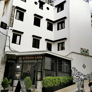 Konukevi Cine House, Fès
